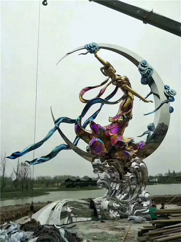 嫦娥奔月雕像.jpg 嫦娥奔月雕像.jpg