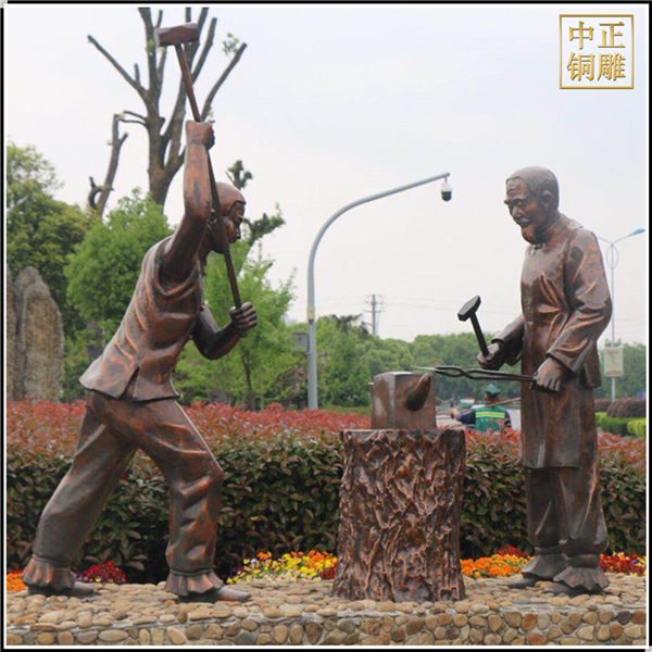 古代打鐵人物銅雕塑.jpg 古代打鐵人物銅雕塑.jpg