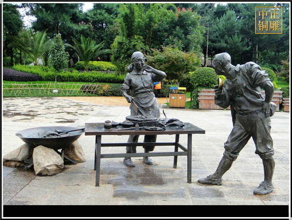 做飯人物銅雕塑.jpg
