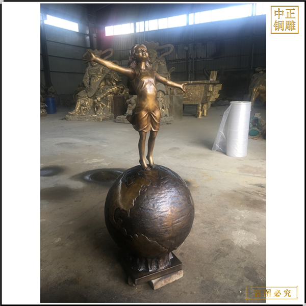 12.廠家供應(yīng)西方人物雕塑.jpg 12.廠家供應(yīng)西方人物雕塑.jpg